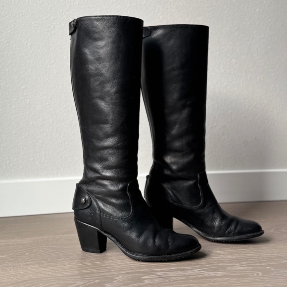 FRYE Jackie Tall Full-Grain Leather Boots in Black, size 7.5 - Picture 1 of 12
